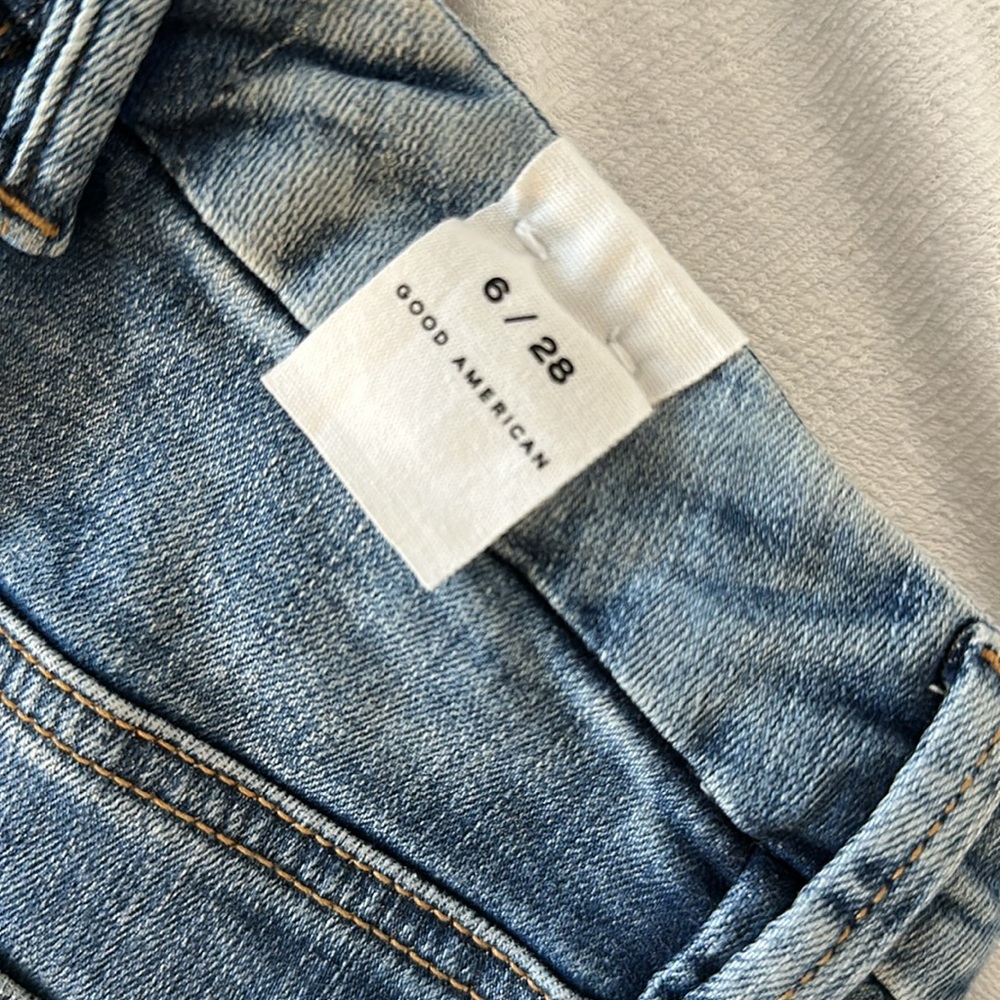 New Good American Jeans Size 6/28